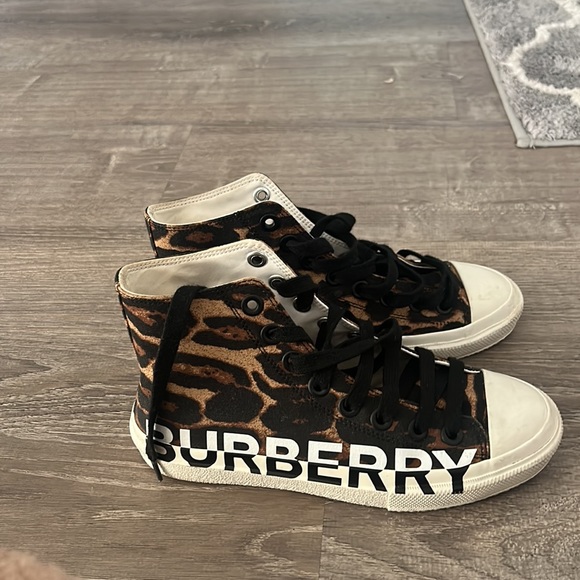 Burberry high top chucks - Picture 3 of 4